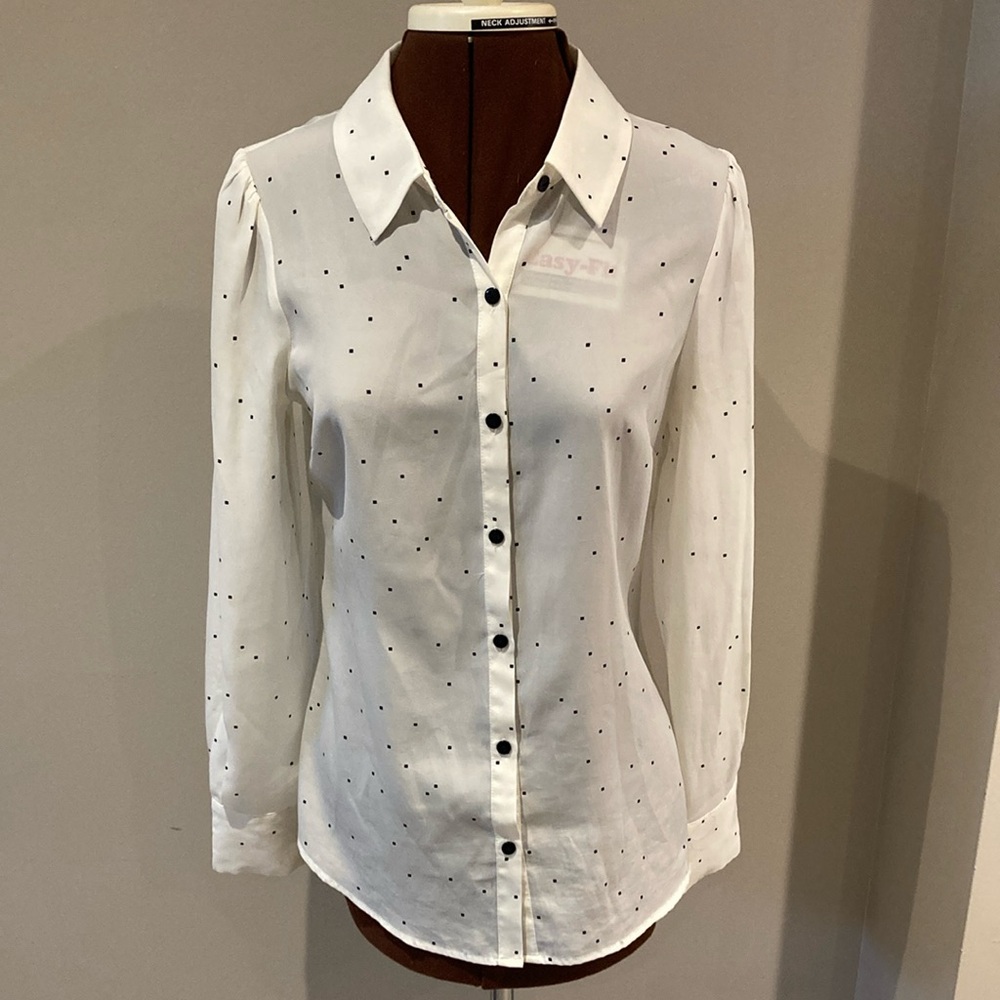 Dotti White and Black Cuffed Sleeve Button Down Shirt
